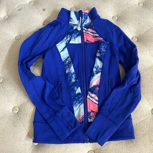 Ivivva girls athletic jacket .. great condition .. size 7
